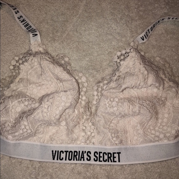 🔴SOLD🔴Victoria’s Secret Adjustable Bralette - Picture 6 of 9